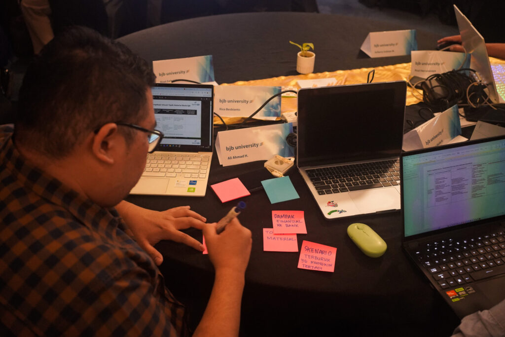 Tim bank bjb dalam program building ESG capability untuk penguatan carbon accounting.dan sustainability reporting IFRS S1 S2.